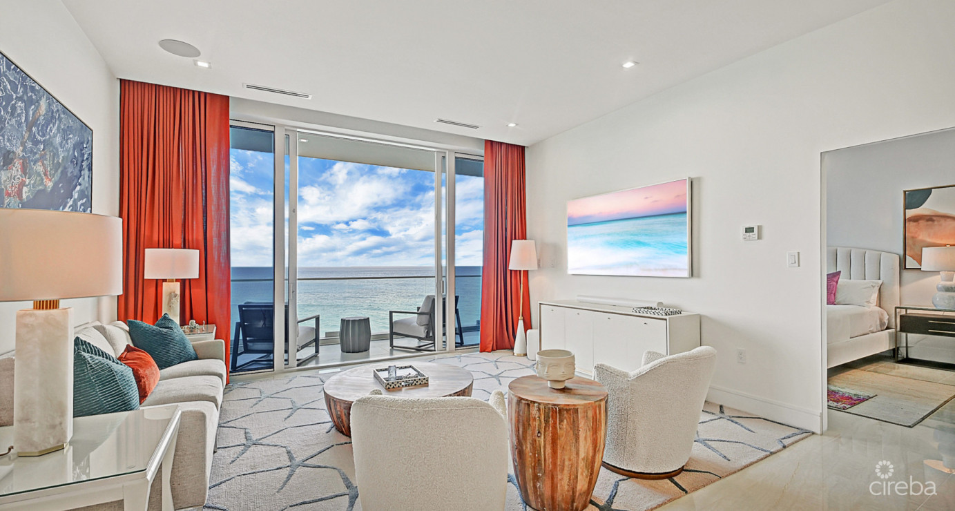 Expansive Oceanfront Residence - Fin 14