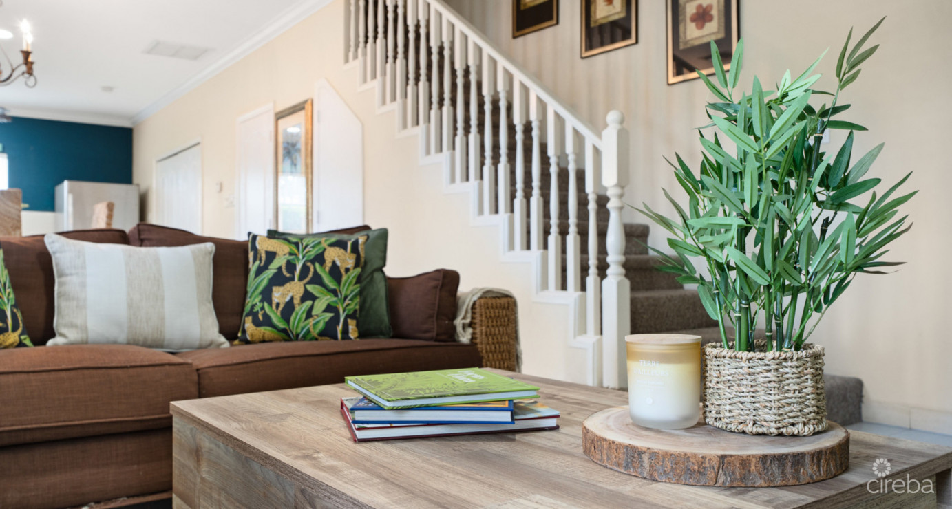 8 Grand Palms | Beautifully Presented, Large 2-bed Unit In Prime South Sound Complex