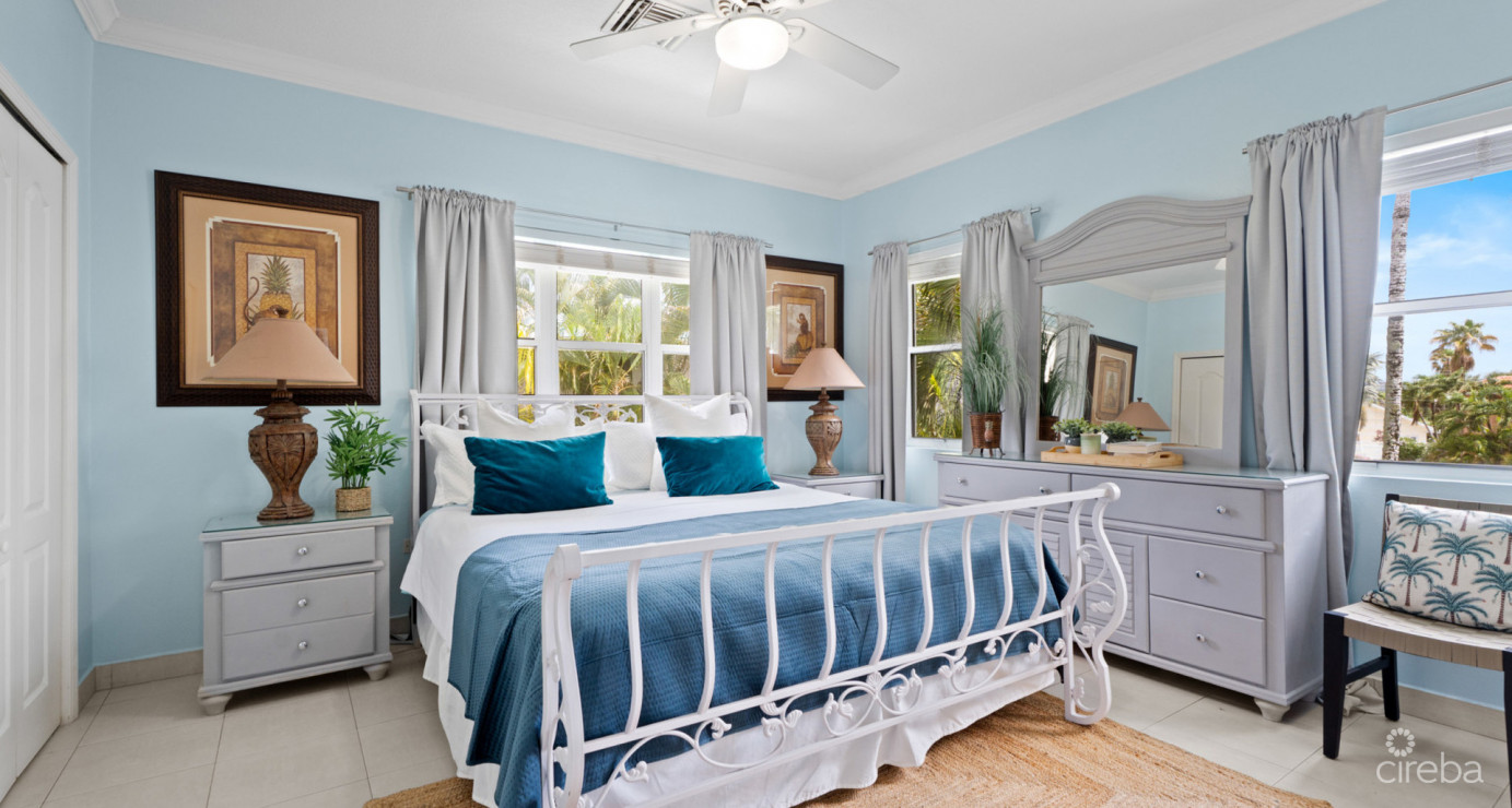 8 Grand Palms | Beautifully Presented, Large 2-bed Unit In Prime South Sound Complex