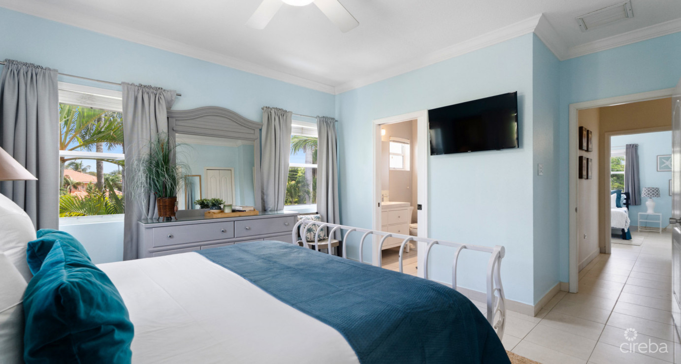 8 Grand Palms | Beautifully Presented, Large 2-bed Unit In Prime South Sound Complex