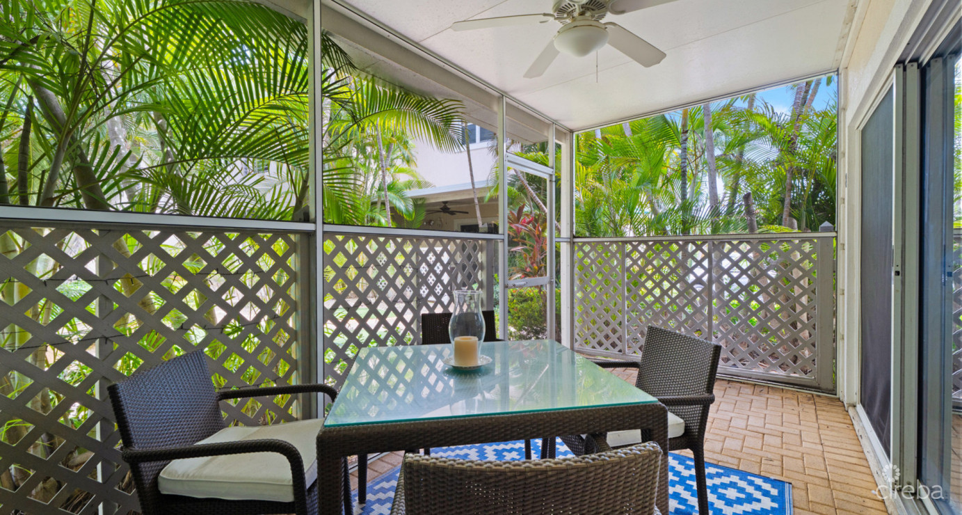 8 Grand Palms | Beautifully Presented, Large 2-bed Unit In Prime South Sound Complex