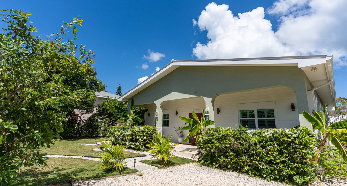 Elegant Patrick's Island Family Home (full Solar, Pool - 3 Bed, 2.5 Bath)