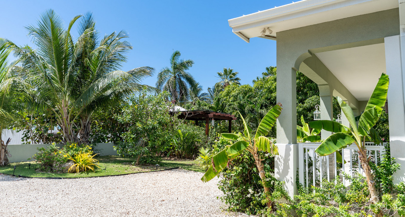 Elegant Patrick's Island Family Home (full Solar, Pool - 3 Bed, 2.5 Bath)