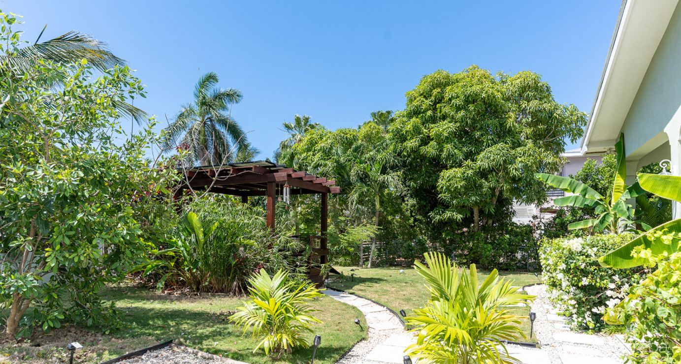 Elegant Patrick's Island Family Home (full Solar, Pool - 3 Bed, 2.5 Bath)