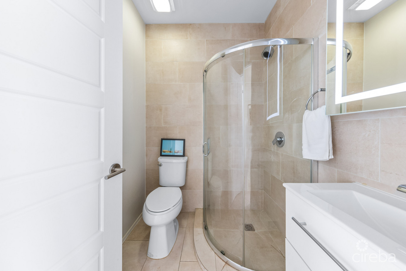 Vela #54, South Sound - Phase 1 - Ocean Views