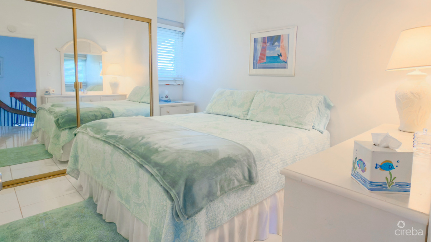 Cayman Reef 3 Bed Seven Mile Beach