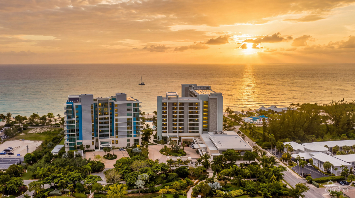 Seafire 3 Bedroom Luxury Residence On Seven Mile Beach
