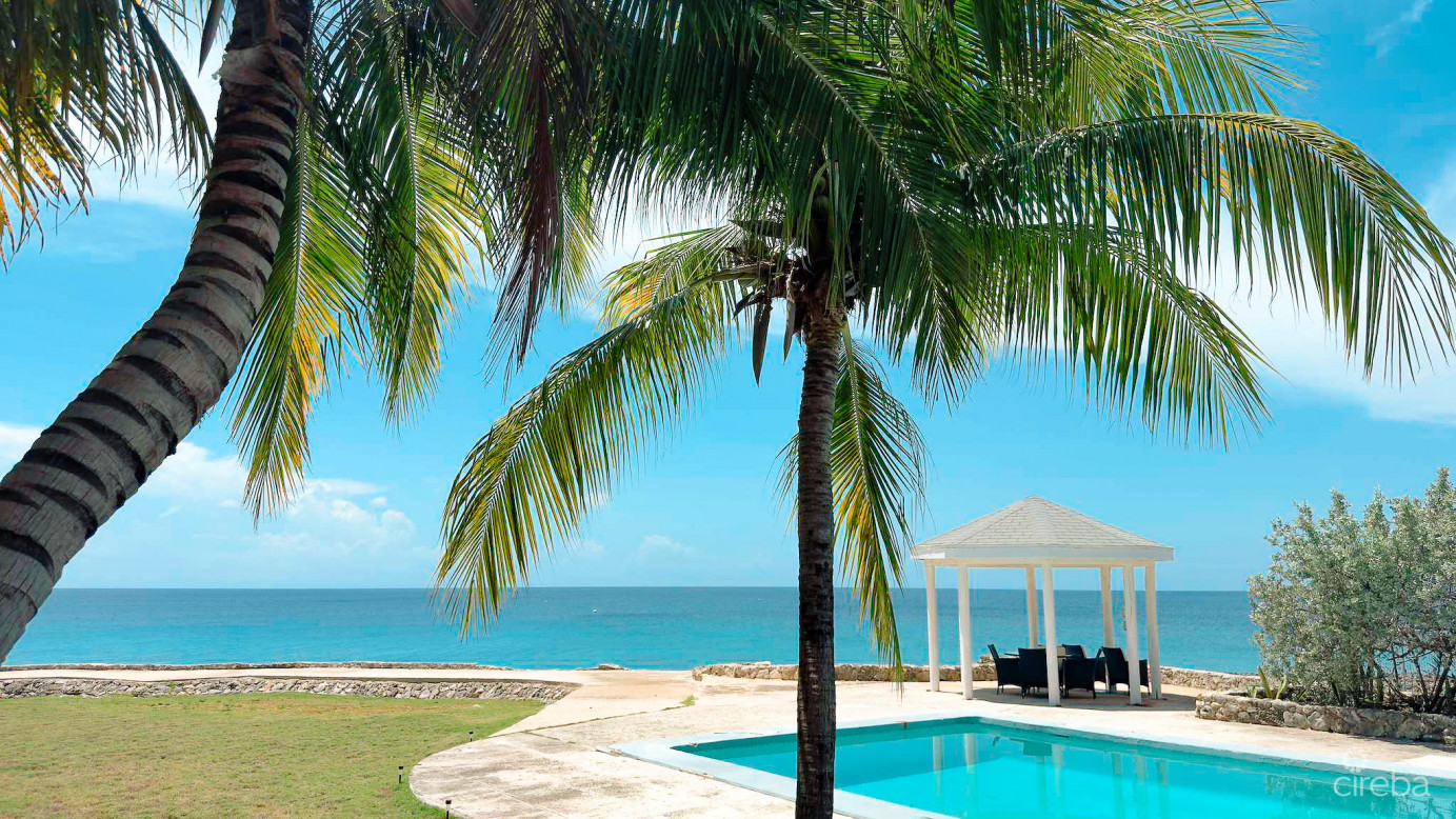 Villa Adel Oceanfront Home