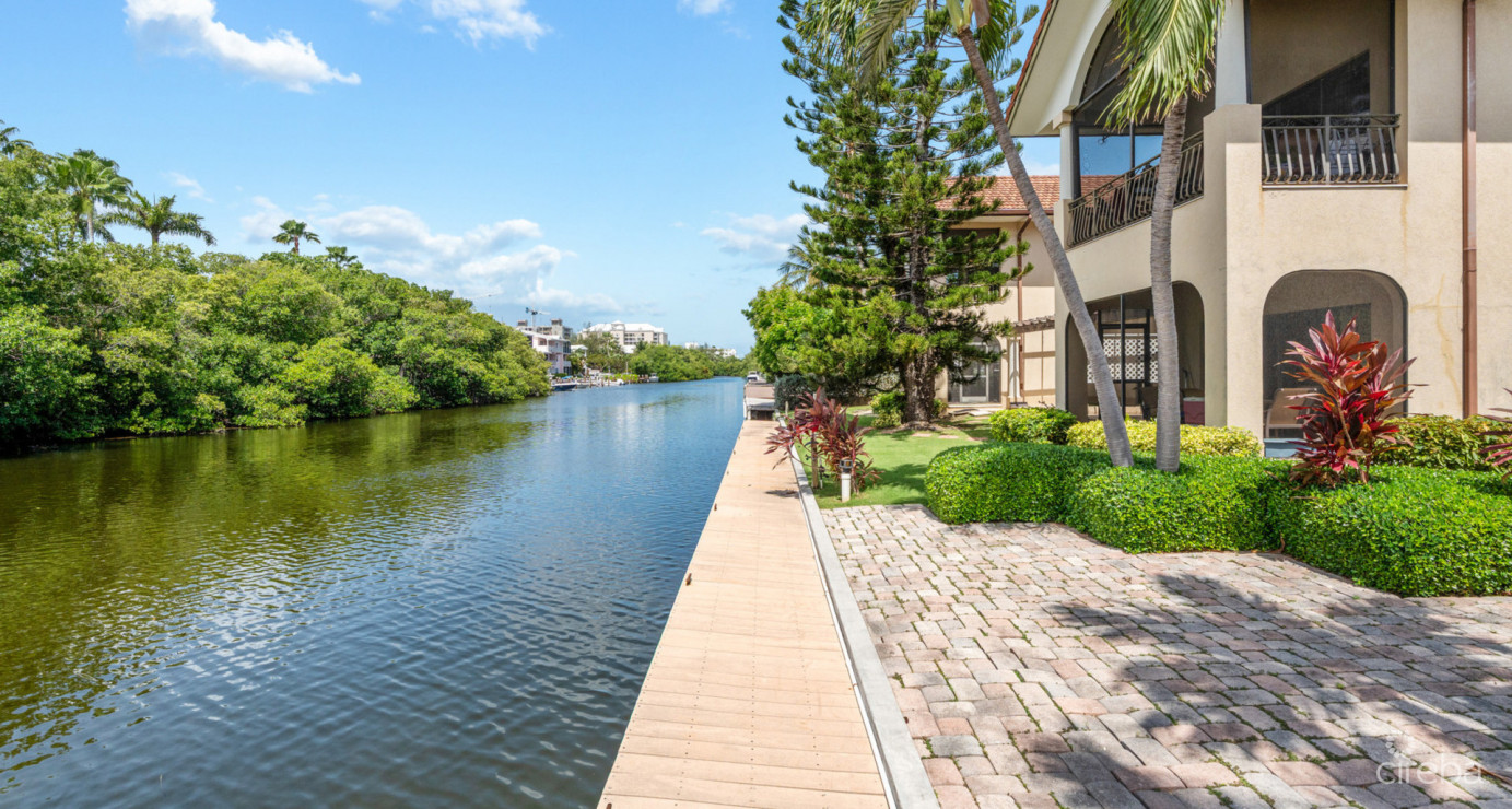 5 Canal Front Multifamily Properties | Snug Harbour - Investment Portfolio Opportunity