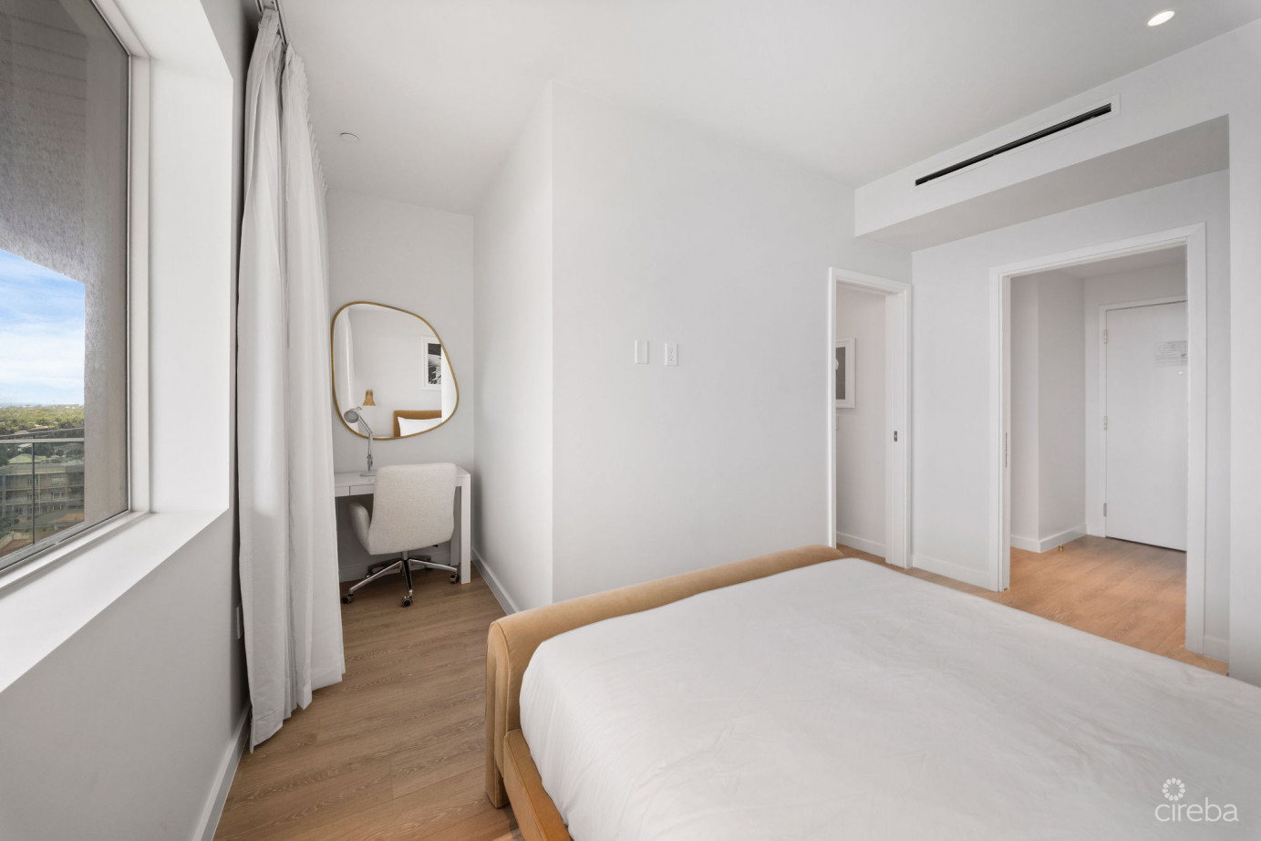 One | Gt Residences - Unit 917