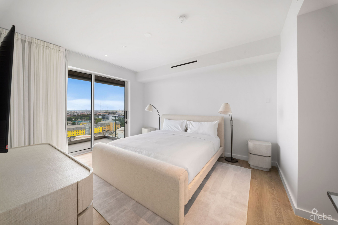 One | Gt Residences - Unit 914