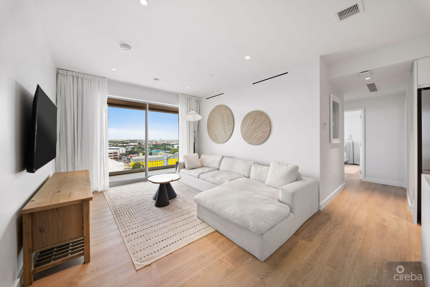 One | Gt Residences - Unit 914