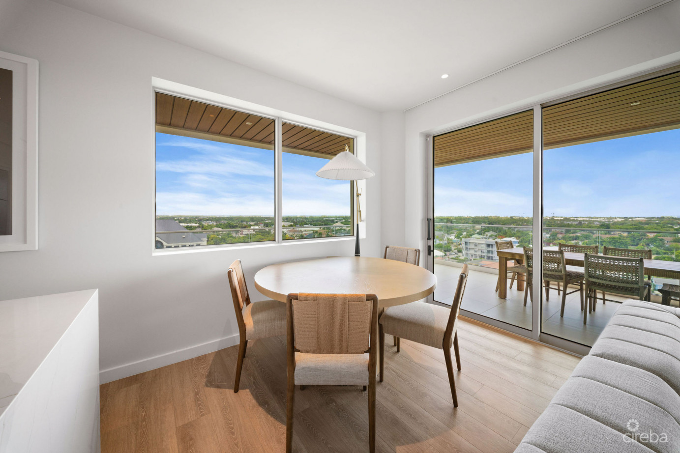 One | Gt Residences - Unit 917