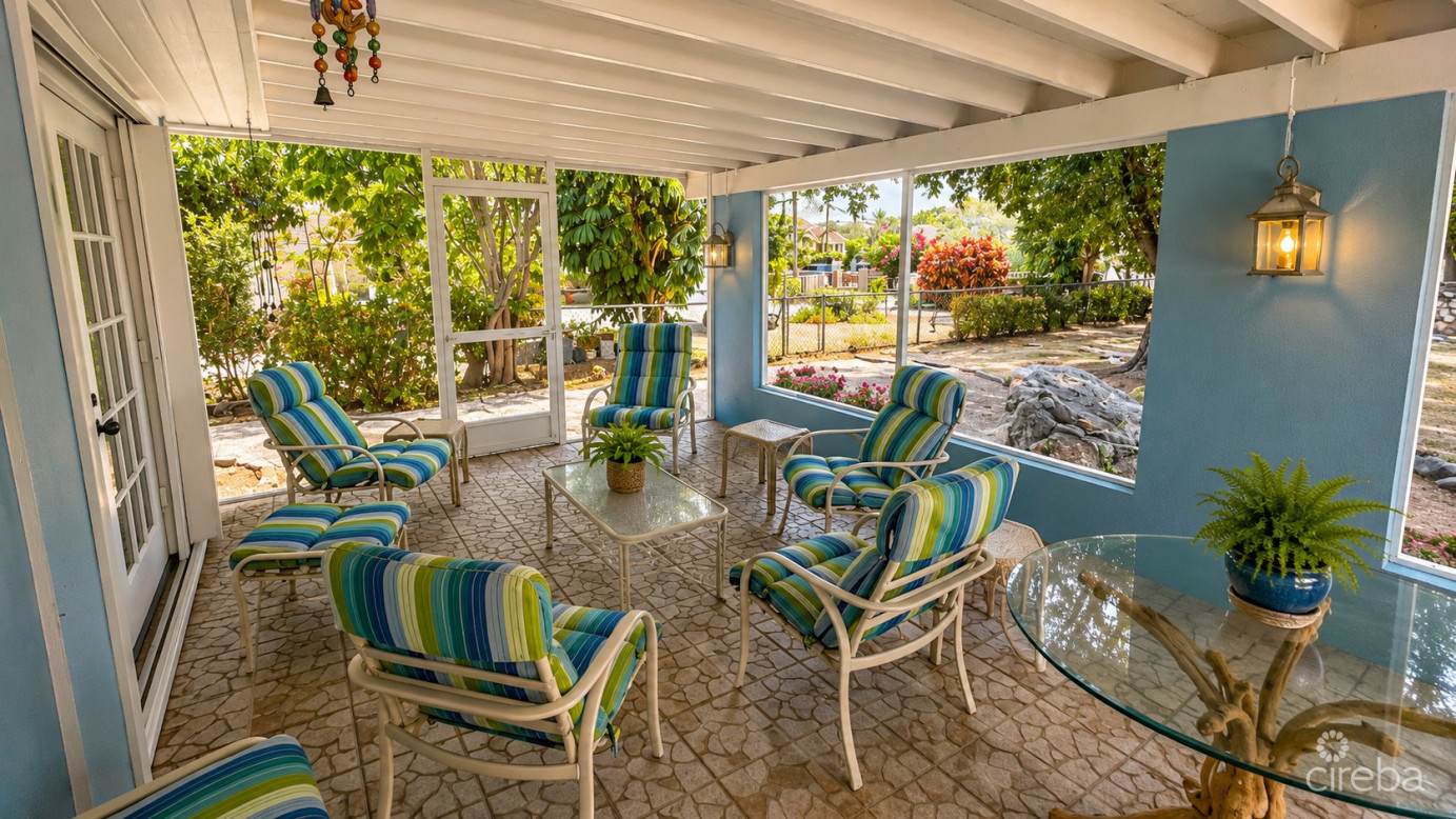 3 Br Pool Home In Coral Gables On .47 Acres