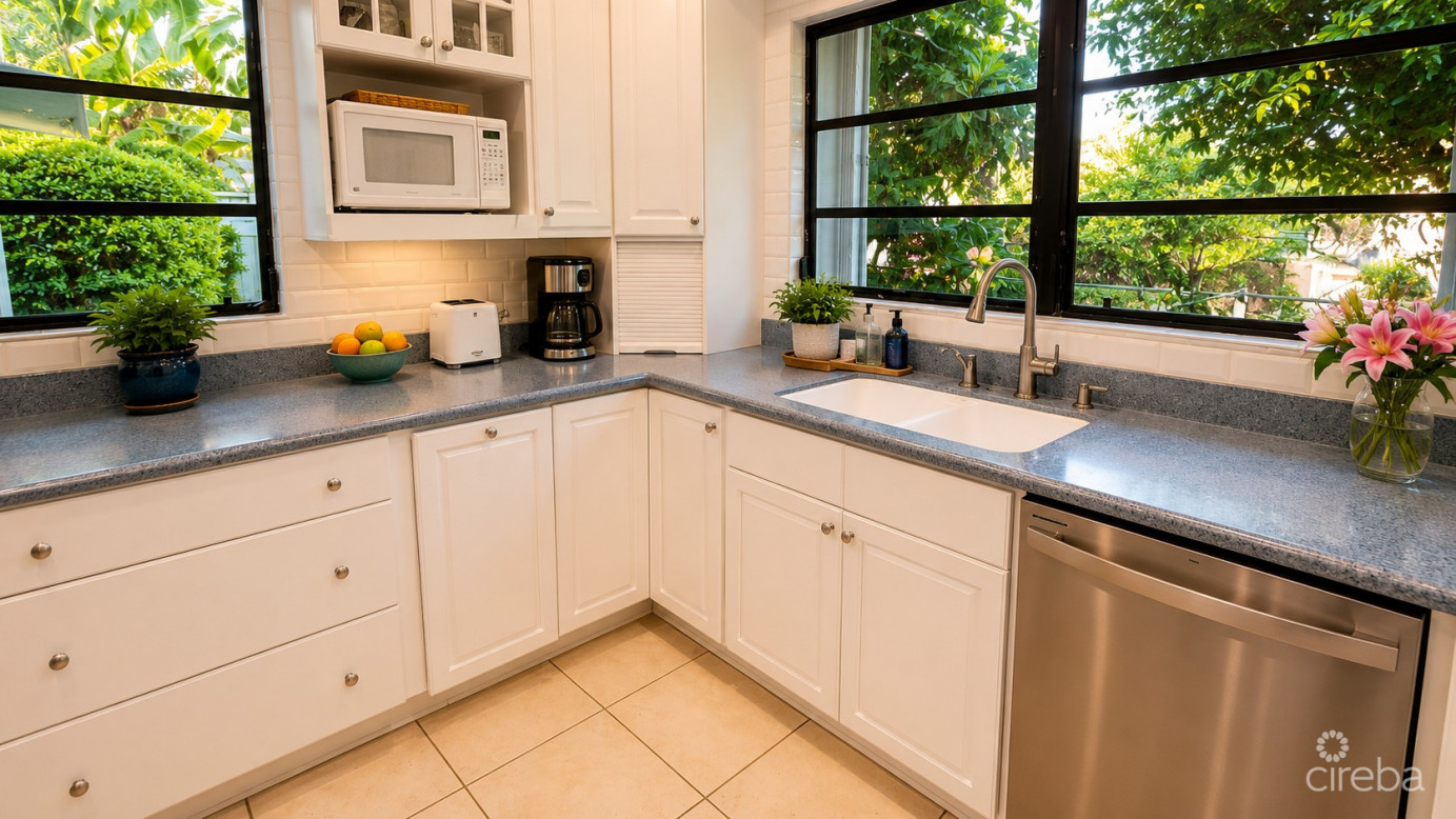 3 Br Pool Home In Coral Gables On .47 Acres