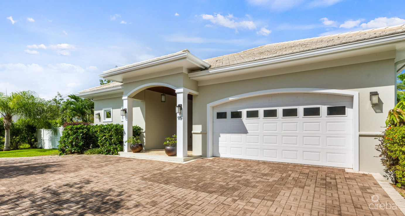 Exceptional Family Living At The Lakes | South Sound