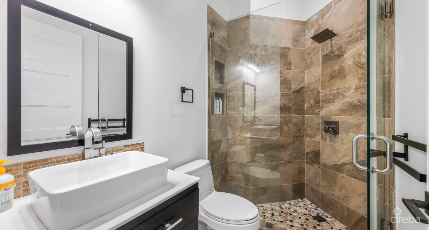 Exceptional Family Living At The Lakes | South Sound