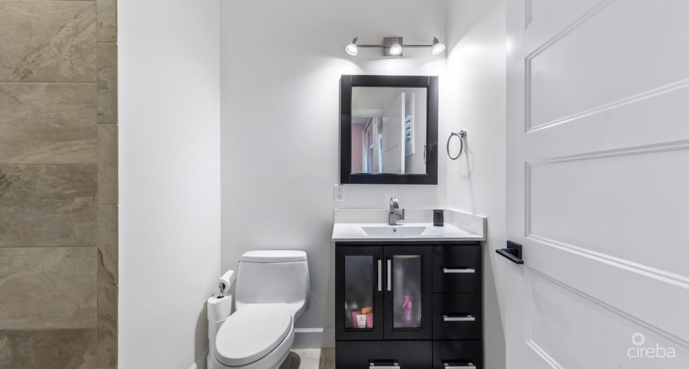 Exceptional Family Living At The Lakes | South Sound