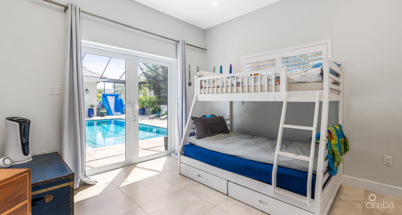 Exceptional Family Living At The Lakes | South Sound