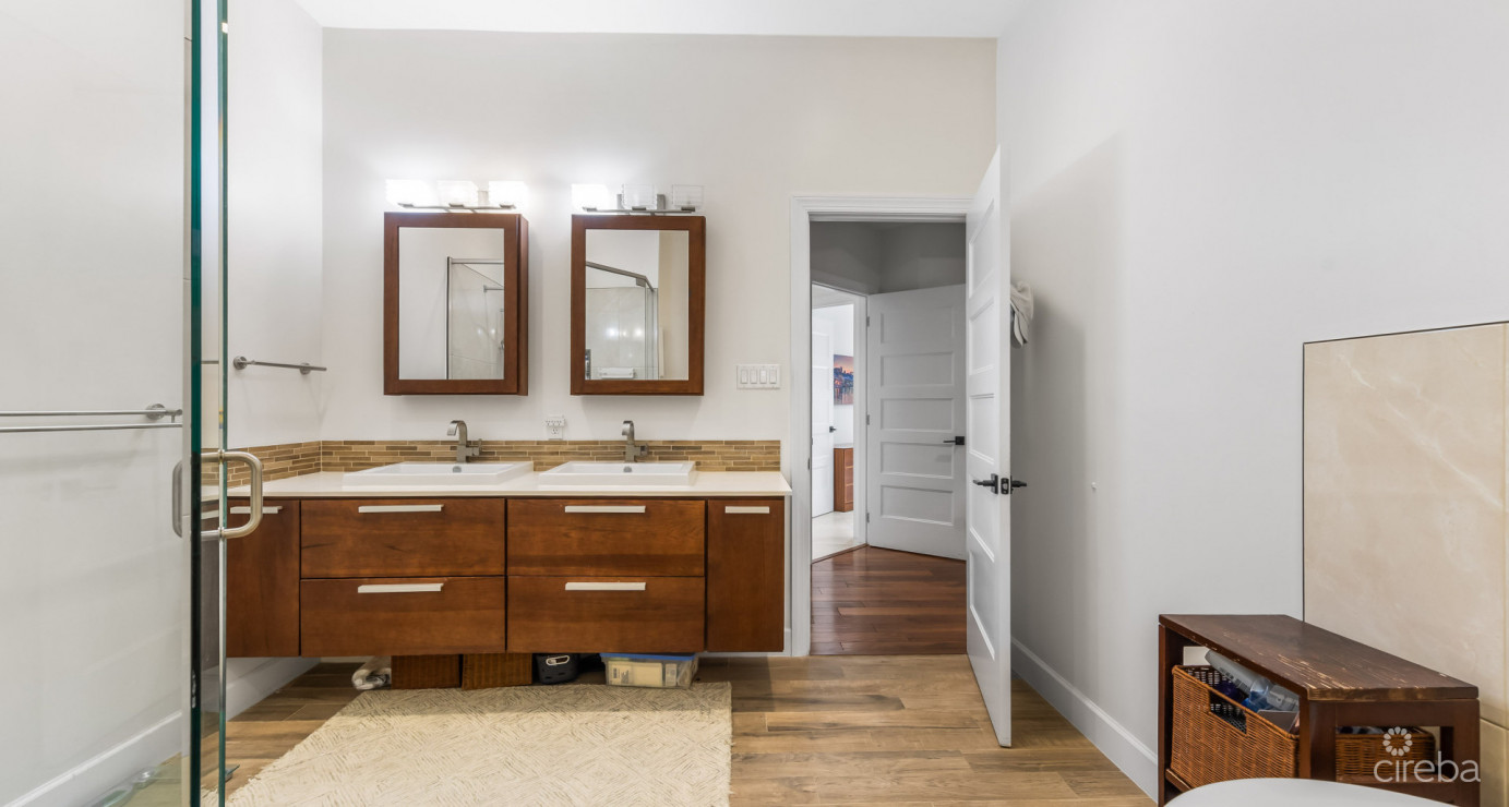 Exceptional Family Living At The Lakes | South Sound