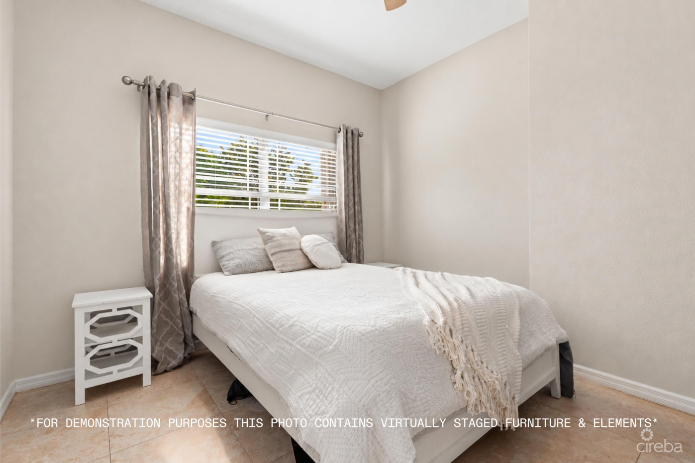Pineapple Way 19a, Bodden Town Home