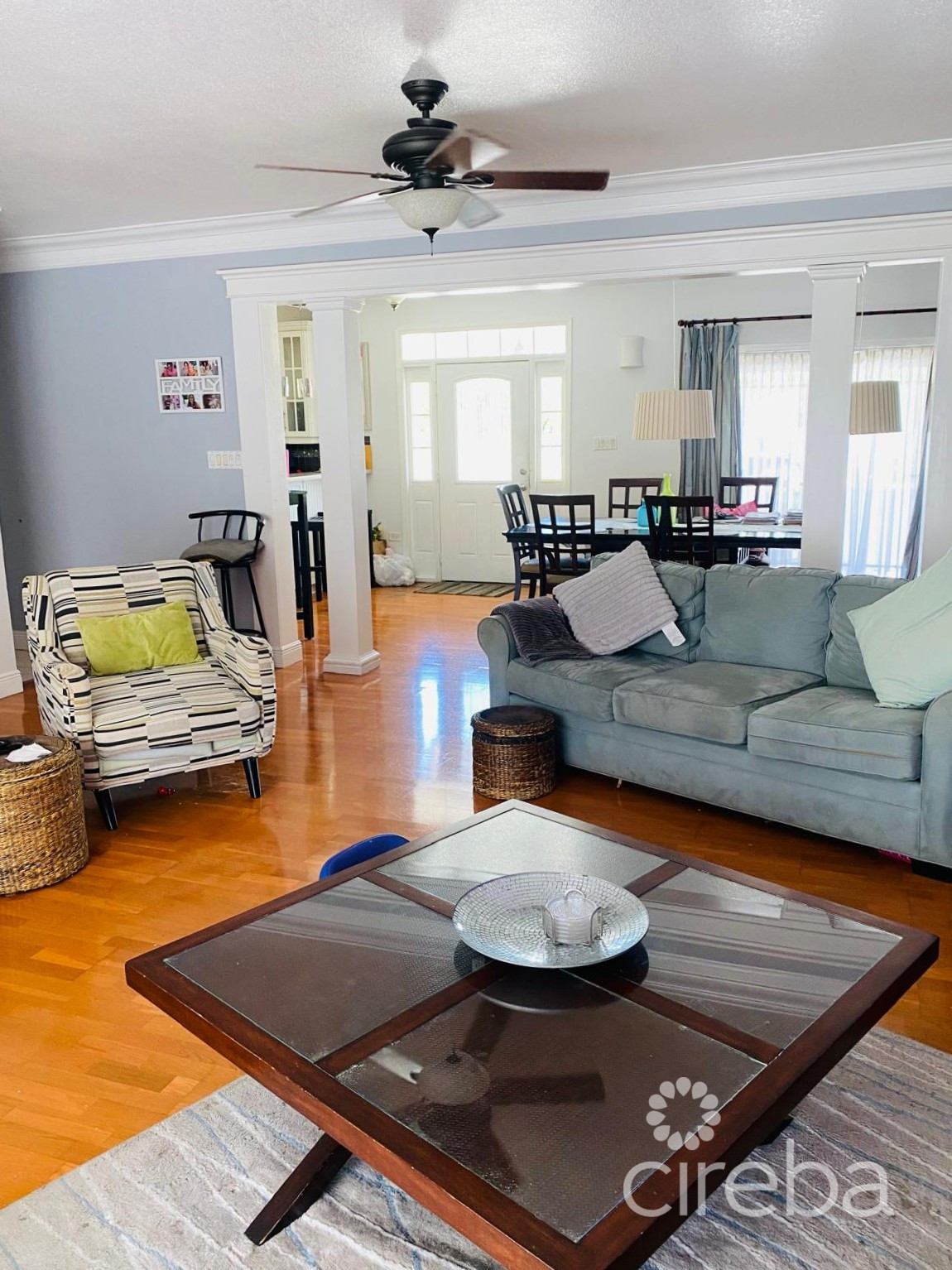 Charming Savannah Home With Picture Perfect Street Appeal!