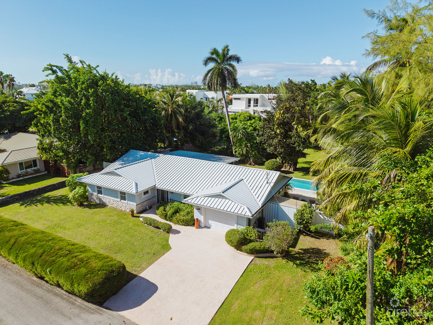 Rare Double-lot Oasis Bungalow  With Pool In Snug Harbour