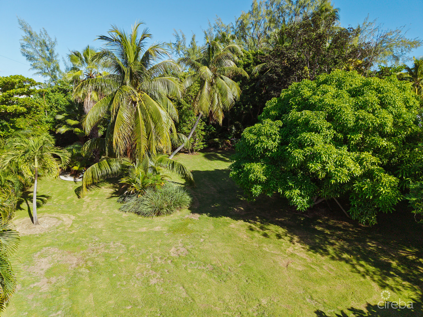 Rare Double-lot Oasis Bungalow  With Pool In Snug Harbour
