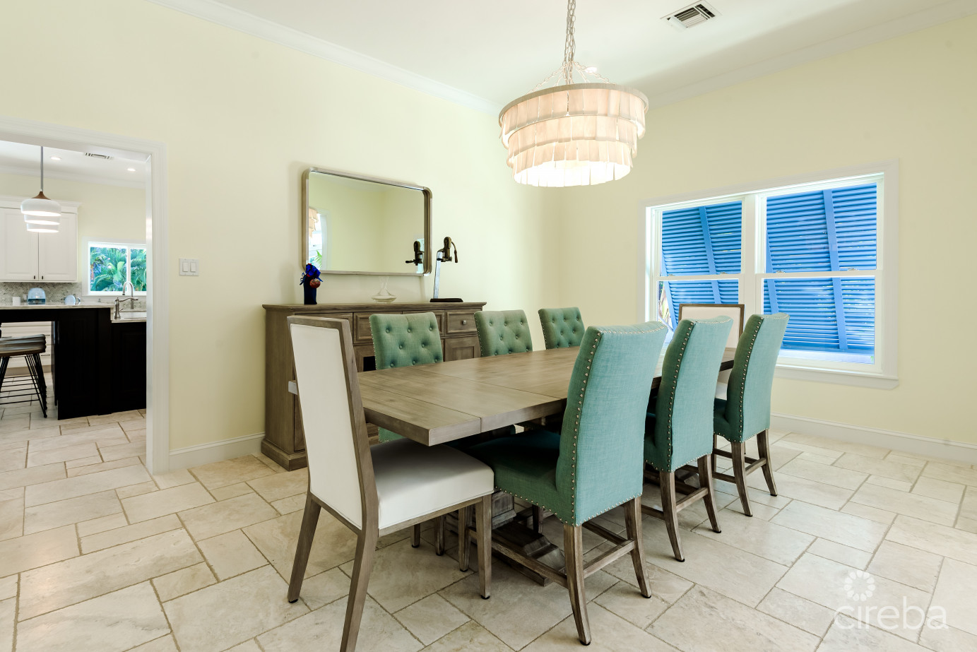 Seven Mile Beach Corridor Family Home