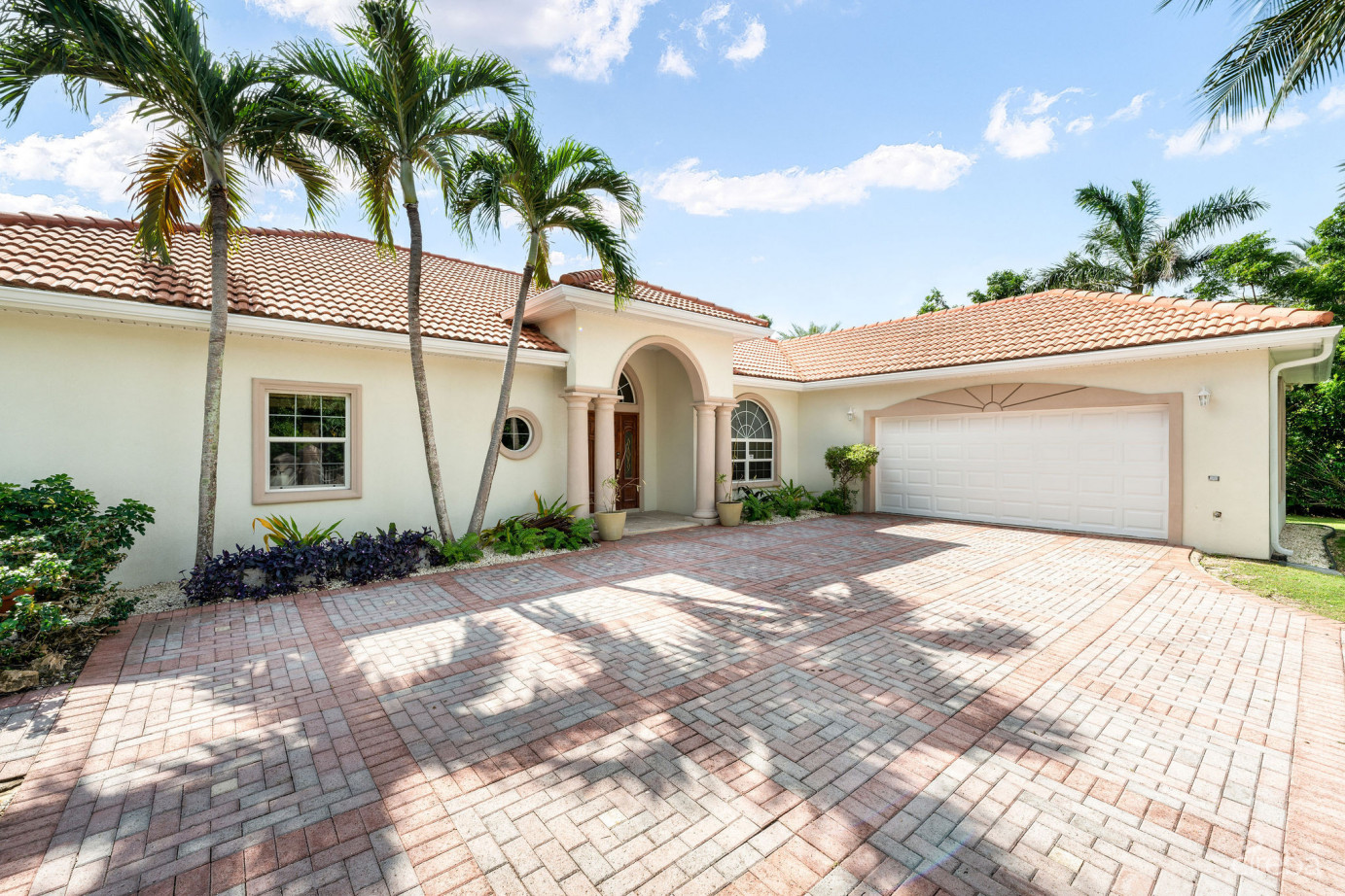 75 Midsummer Drive Single Family Home