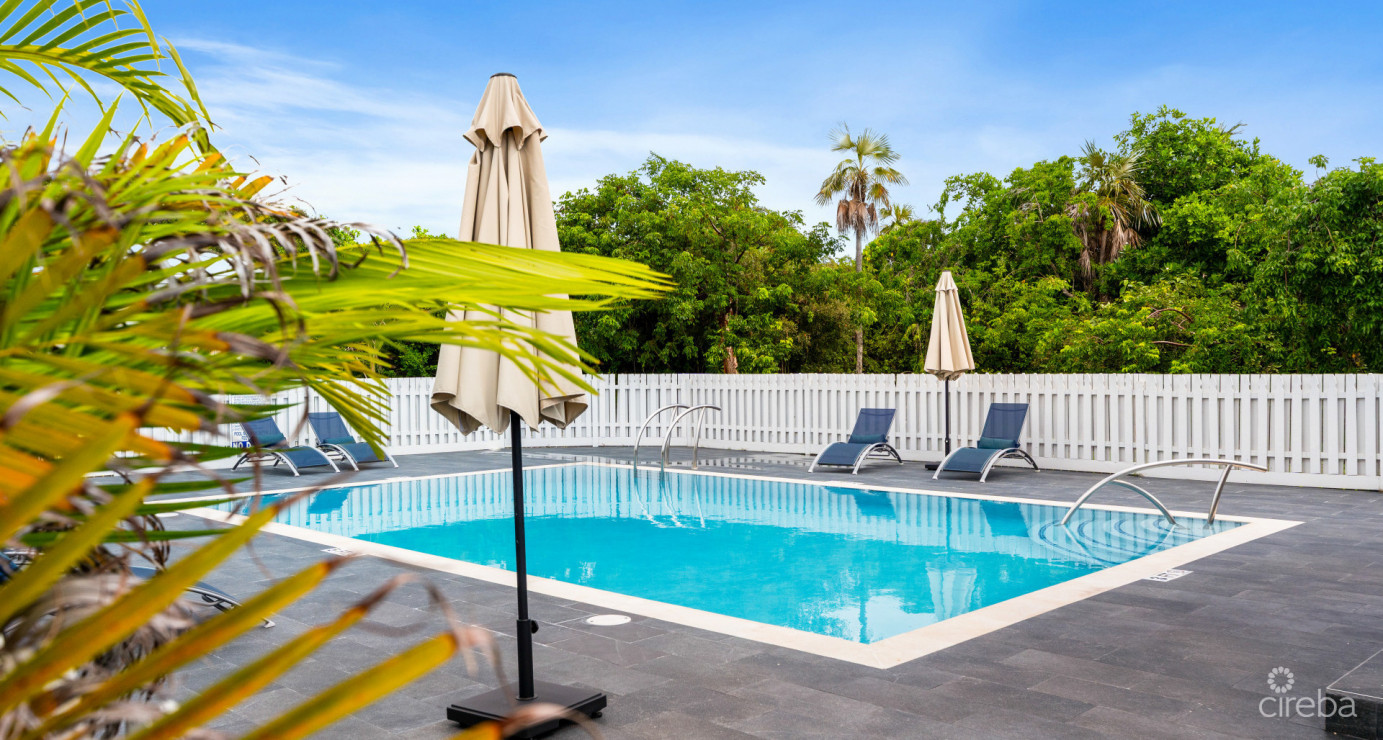 Ocean Vista 2 Bed/2.5 Bath Ocean View End Unit #1
