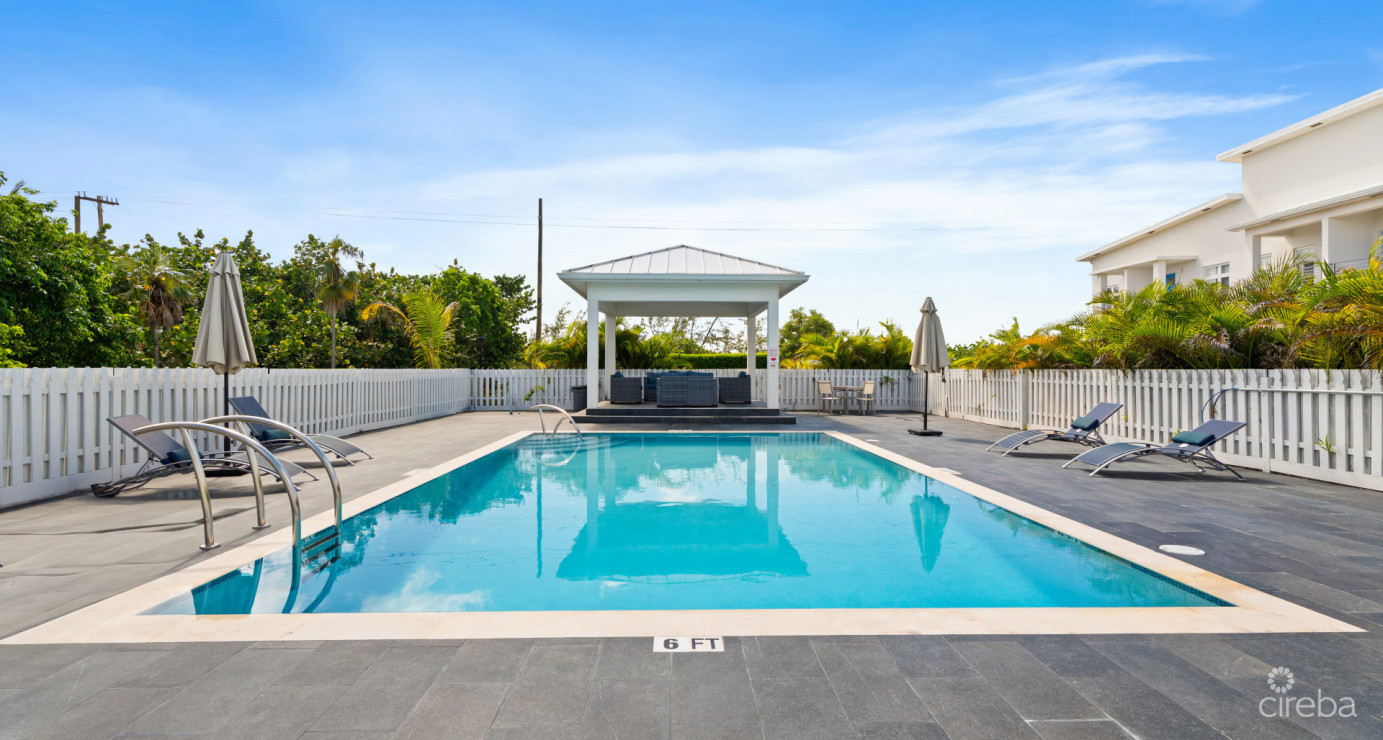 Ocean Vista 2 Bed/2.5 Bath Ocean View End Unit #1