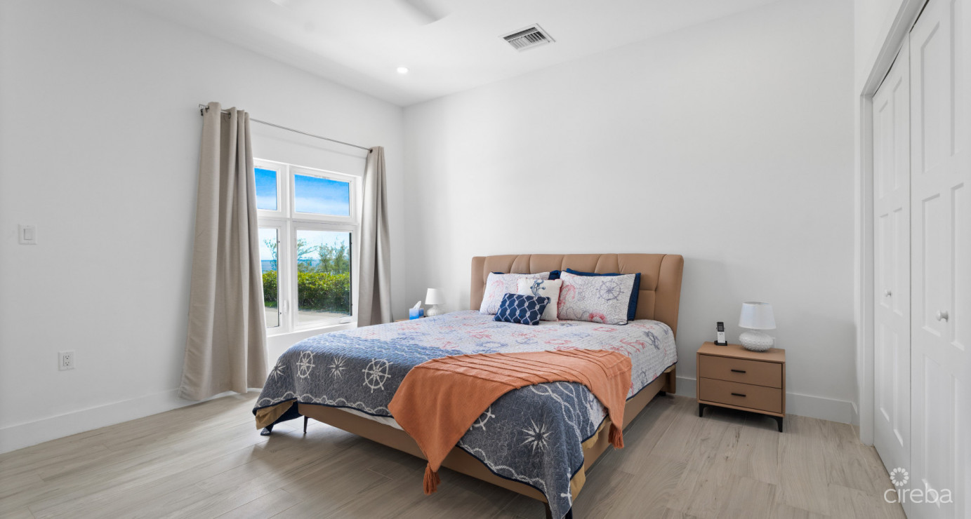 Ocean Vista 2 Bed/2.5 Bath Ocean View End Unit #1