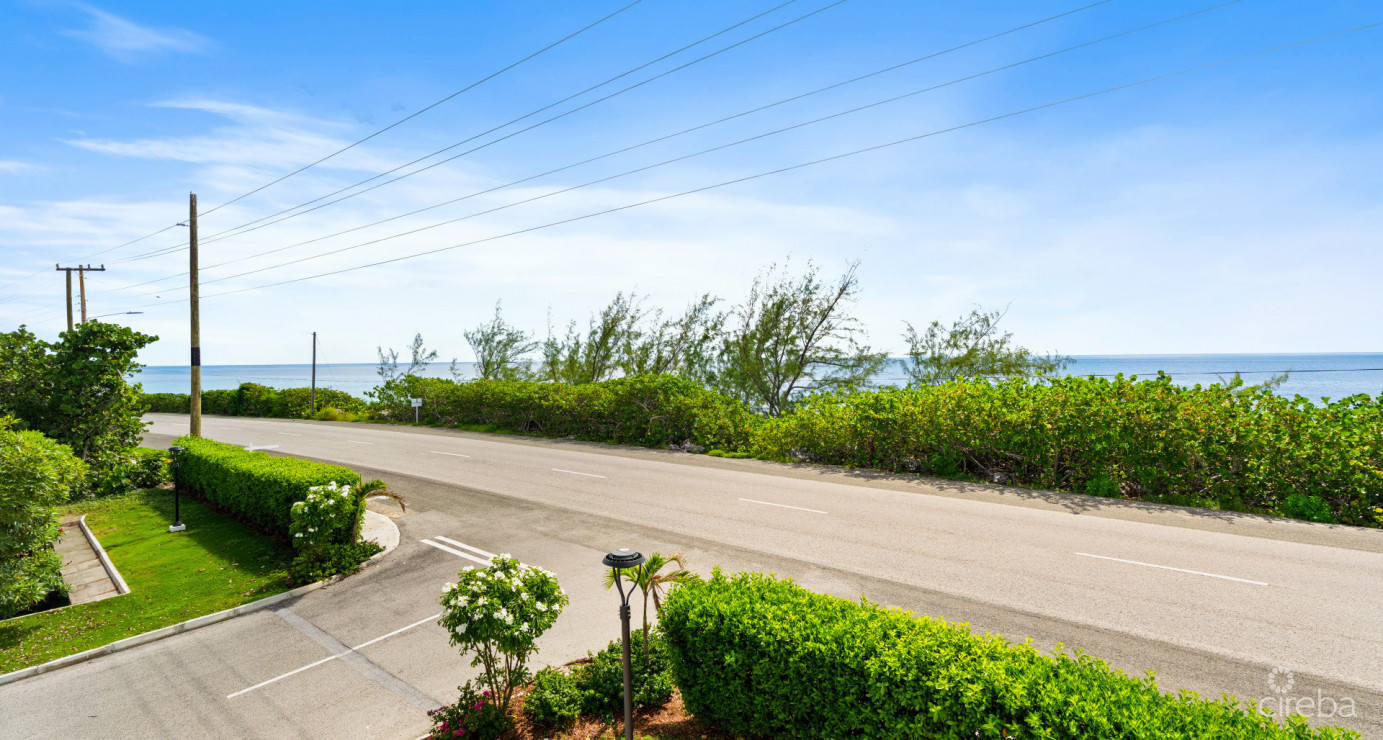 Ocean Vista 2 Bed/2.5 Bath Ocean View End Unit #1