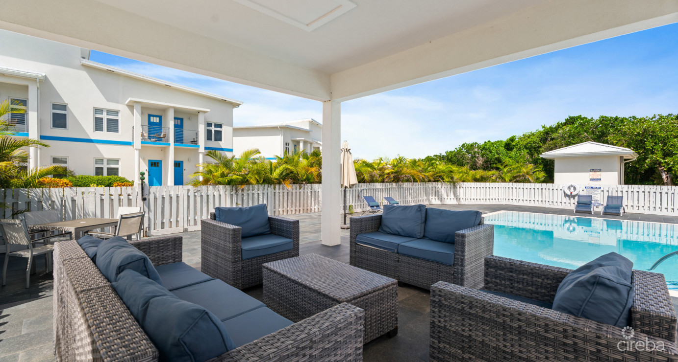 Ocean Vista 2 Bed/2.5 Bath Ocean View End Unit #1