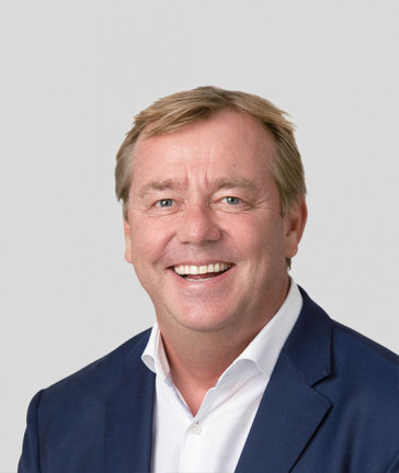 MICHAEL BINCKES MICHAEL BINCKES