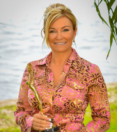 AMBER YATES AMBER YATES