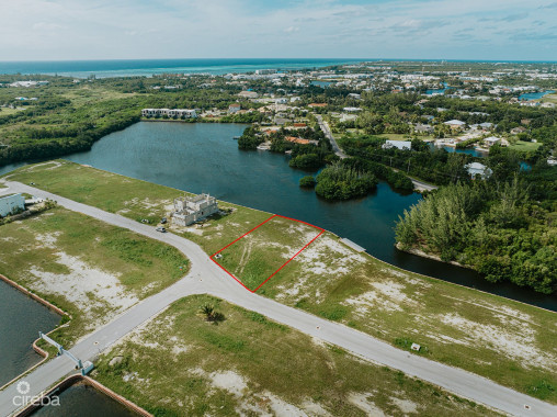 Largest Lot In Mustique Cove - 0.31 Acre Canal Lot