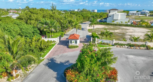 Harbour Reach Canal Front Lot