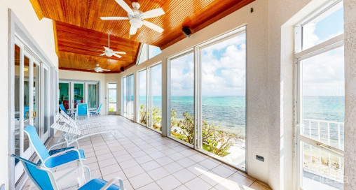 Beachfront Retreat With Pool And Stunning Views