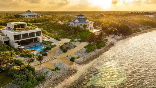 Bella Rocca Estate, East End Luxury Villa And Land Parcel