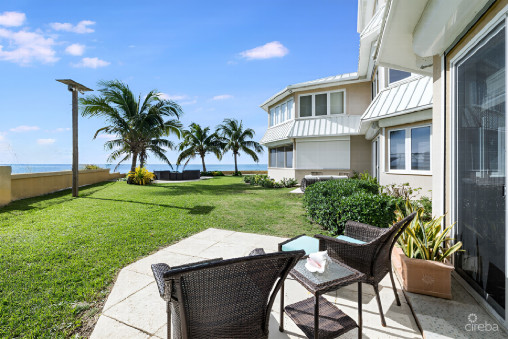 Poinsettia Ocean Front A3