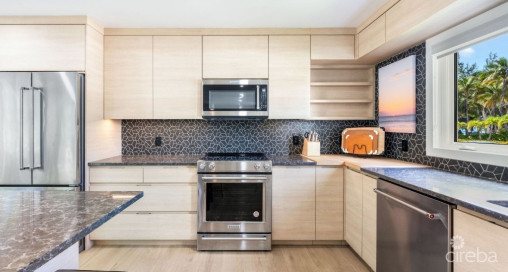 Fully Renovated Island House #9 Rum Point