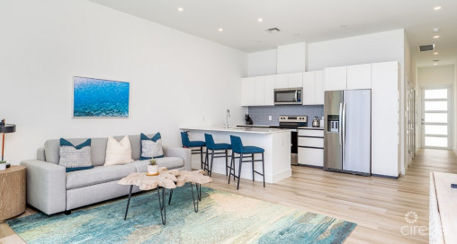 31 Sunset Point- Seafront, 2nd Floor, Unbelievable Views! 1-bed/ 1.5-bath