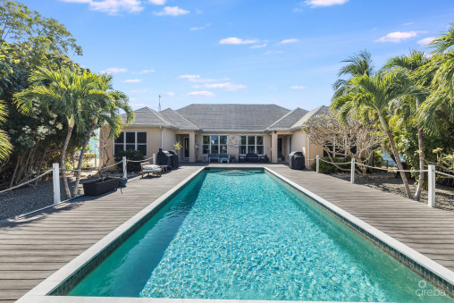 3 Bedroom Canal Front Duplex With Pool - 188 Abbey Way - Unit 2