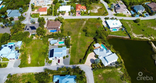 Large Highlands House Lot, West Bay