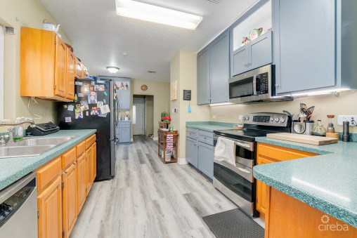 West Bay Single Family Home On 0.3 Acre Lot