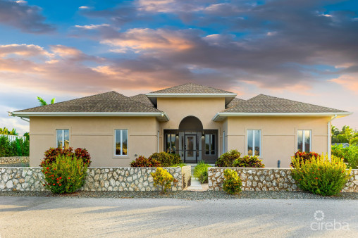 Fully Remodeled 3br Family Home In North Sound Estates