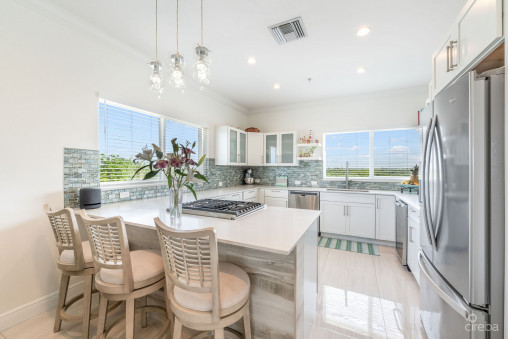 The Cottages In East End  Boutique Hotel