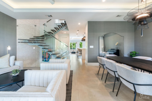 Stone Island Residence 402